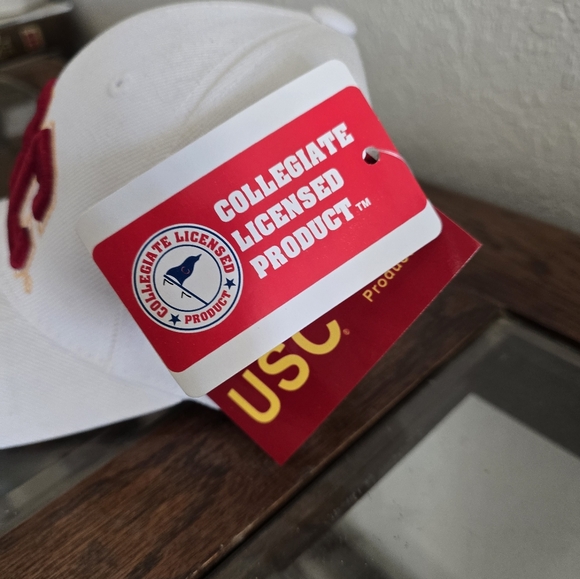 NEW vintage 90's USC Trojans adjustable ball cap. - Picture 5 of 10